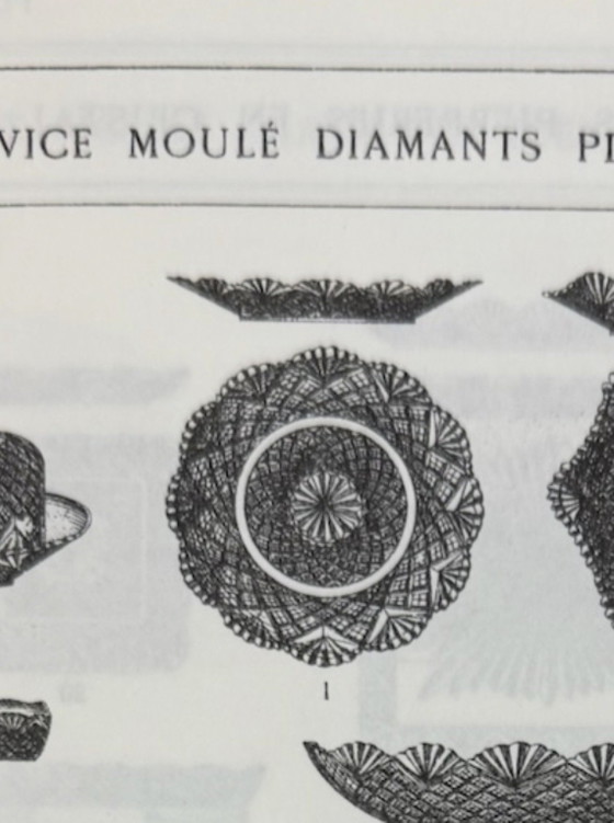 Image 1 of Val Saint Lambert “Diamants Pierreries” dessertservies – 7-delig – geperst kristal – vermeld in de catalogus van 1913