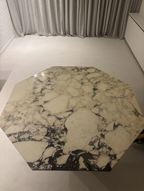 Image 1 of Art Deco dining table Calacatta viola marble