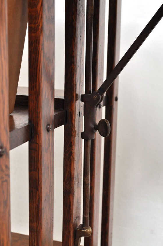 Image 1 of Antiguo molino de libros de roble con bandeja adicional, década de 1880