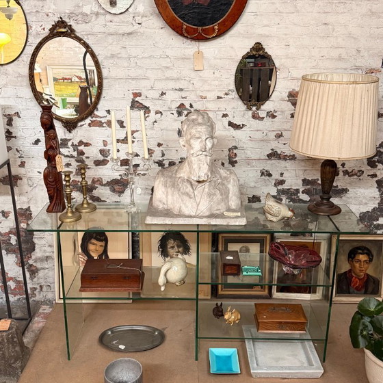 Image 1 of Vitrine à plusieurs niveaux, table d'appoint/vitrine ouverte