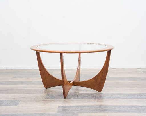 Tavolino da caffè, anni '60. Produttore: G-Plan. Modello: Astro.