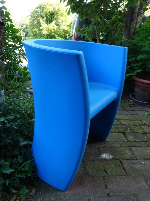 Chaise d'enfant bleue Trioli par Eero Aarnio pour Magis Italy