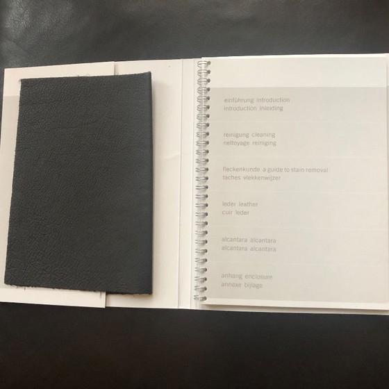 Image 1 of Cor Conseta sillón alto relax función & taburete