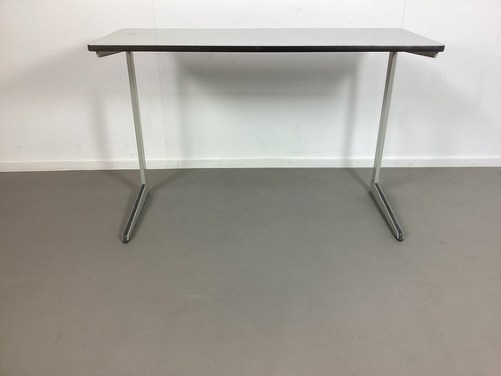 Image 1 of Vintage Friso Kramer Ahrend de Cirkel result bureau