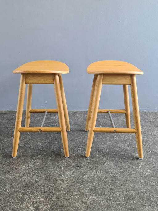 2x low Icha stool - Chris
Martin for Massproductions