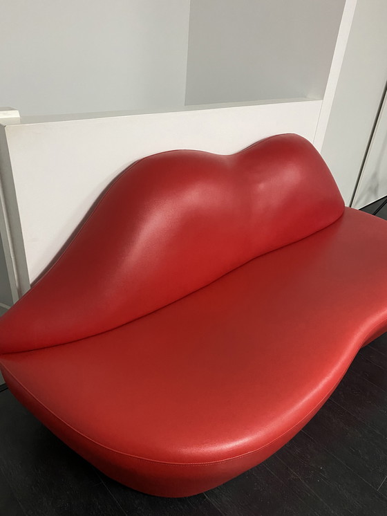 Image 1 of Bench Lip Red Dali Style