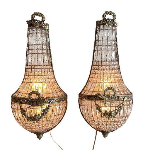 Par de apliques de pared XL de 2 pulgadas, estilo Luis XVI francés, con cestas de cristal.