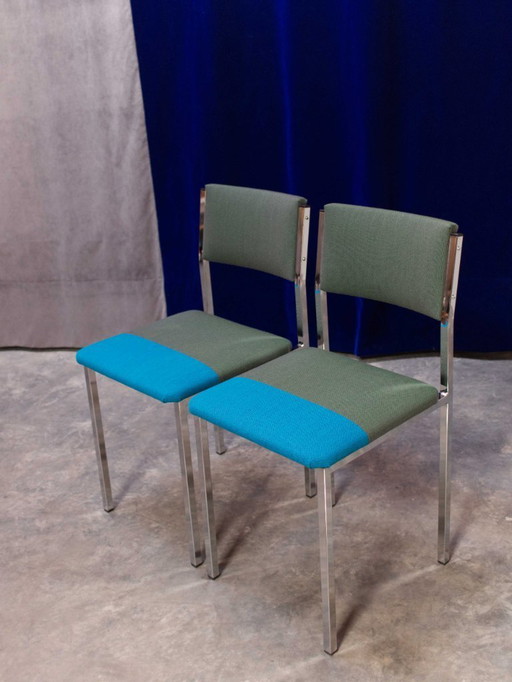2x chromé stoel geherstoffeerd met Kvadrat stof