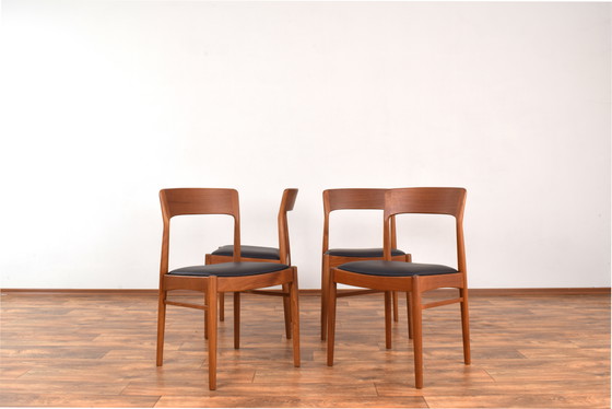 Image 1 of Chaises de salle à manger danoises en teck et cuir par Henning Kjærnulf pour Korup Stolefabrik, 1960S, ensemble de 4