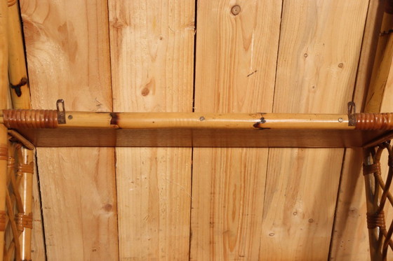 Image 1 of Etagère murale en rotin vintage 