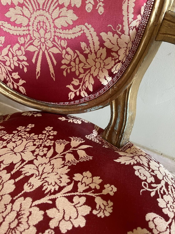 Fauteuil cabriolet Louis XVI en bois doré – dossier médaillon et tissu – Wood (photo 6 of 22)