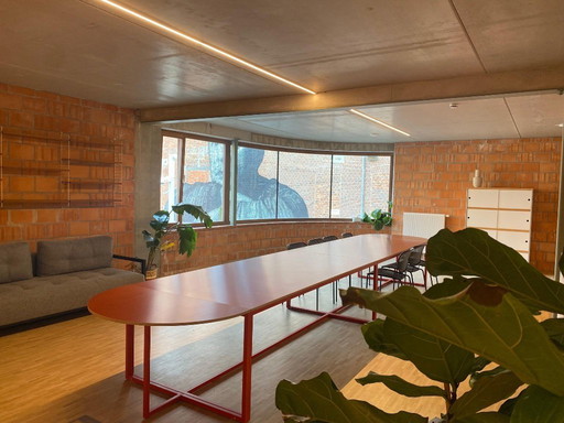 Modular, long table