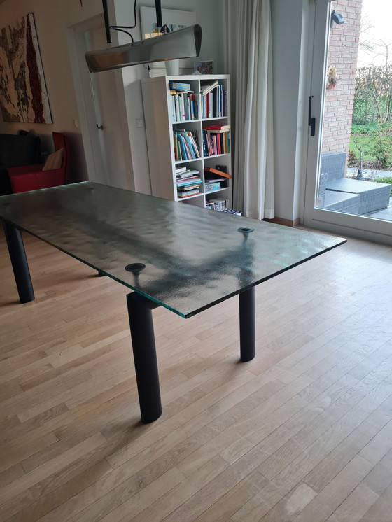 Image 1 of Table de salle à manger Cassina à vendre