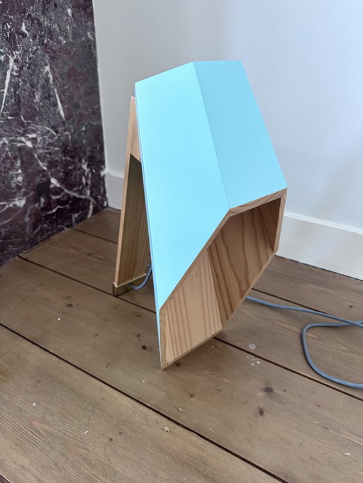 Seletti lamp ontworpen door Alessandro Zambelli