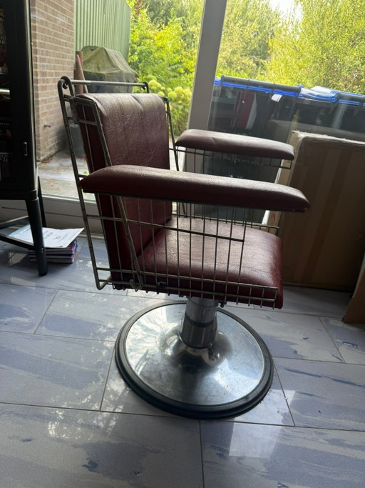 Fauteuil de barbier fait main - Fabriqué à partir d'un caddie