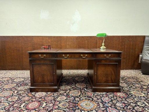 Scrivania Chesterfield classica inglese
