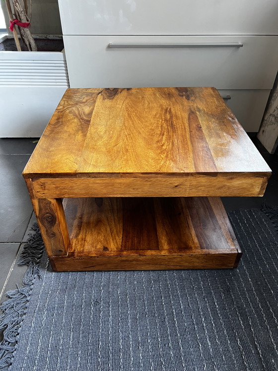 Image 1 of Salontafel/banktafel van sheeshamhout, palissanderhout, 60x60x40cm, massief hout