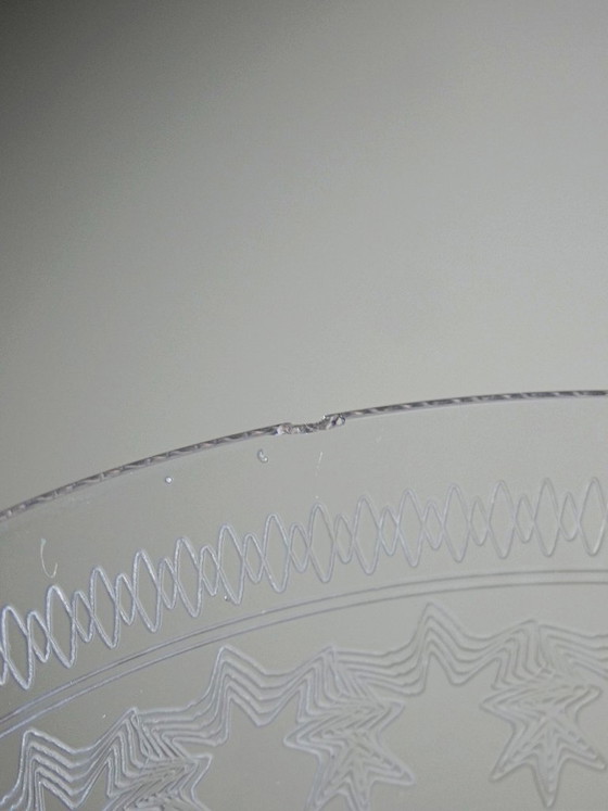Image 1 of Set of 6 Antique Fine Crystal Champagne Glasses with Engraved Star Design, 19th-20th Century