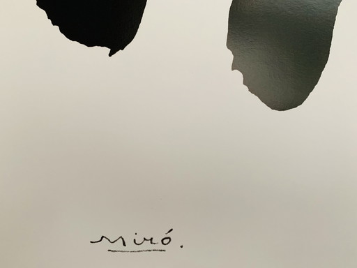 Joan Miro, Gesigneerd Met Registratie In Impressum Copyright 'Prolitteris Zürich, 2001’. Signed And Date In The Plate.