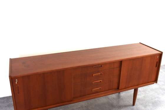 Mid-Century Danish Teak Sideboard, 1960s. – Wood (photo 14 of 15)