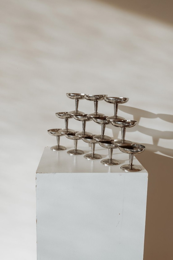 Image 1 of Set van 12 vintage Italiaanse roestvrijstalen coupes 
