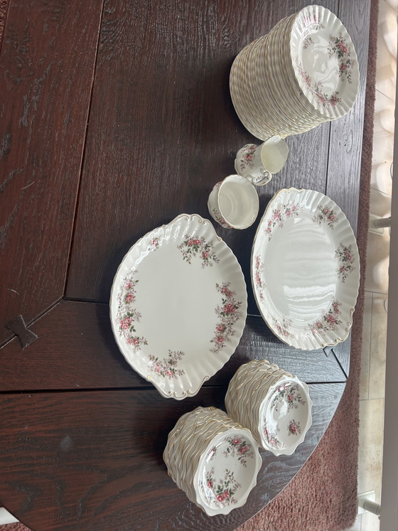 Royal Albert Lavender Rose Gebakservies – Porcelain (photo 5 of 5)