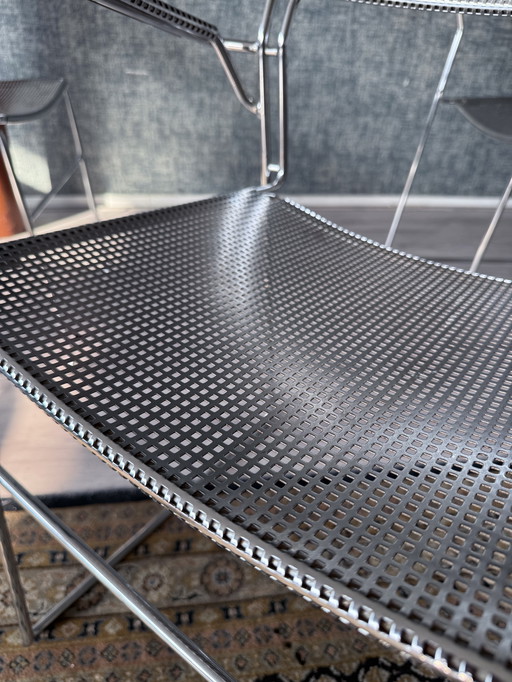 Ensemble de 3 chaises en chrome empilables "Sultana" par Arrben International, vers les années 80
