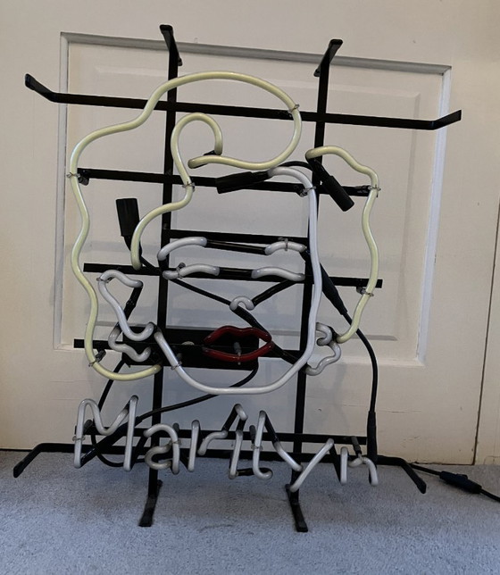 Image 1 of Letrero de neón de Marilyn Monroe