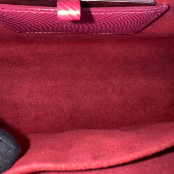 Image 1 of LOUIS VUITTON TWIST MEDIUM MM - CUIR ÉPI ROSE FERMOIR ARGENTÉ