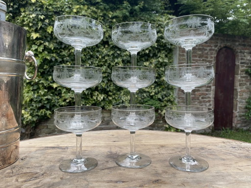 9x Gravierte Champagne Coupes Champagnergläser 19. Jahrhundert Französisch