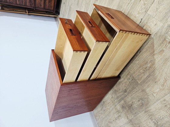 Contenitore vintage in teak di Niels Jonsson per Hugo Troeds, anni '60 – Armadi contenitori (photo 5 of 15)