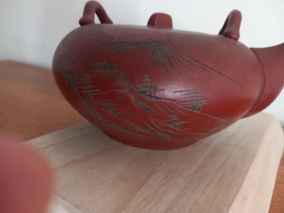 Image 1 of Tetera coleccionable de Yixing (Zisha) - Arcilla roja - Caligrafía grabada a mano - 20 cm