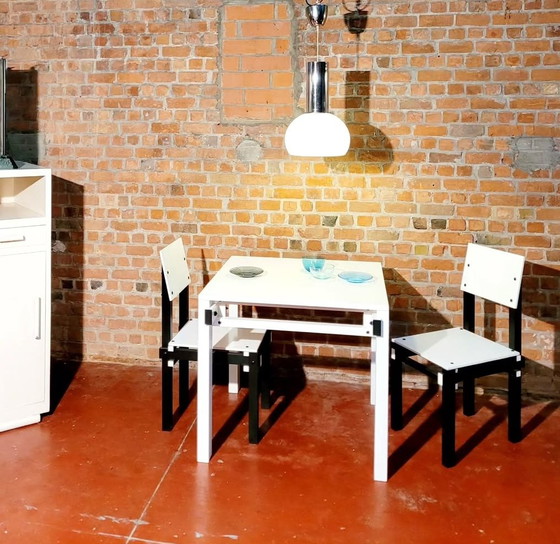 Image 1 of Table et chaises militaires par Gerrit T. Rietveld