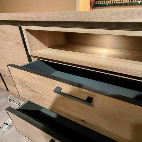 Image 1 of Credenza Henders & Hazel Metalo