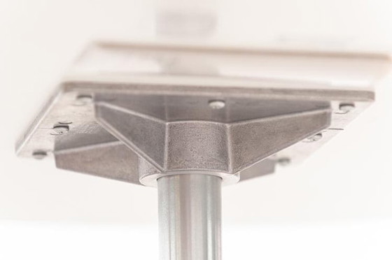 Image 1 of Table basse circulaire Fritz Hansen A223