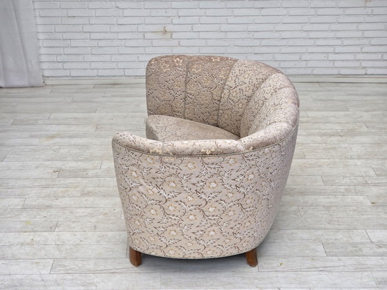 Image 1 of Sofá danés de dos plazas "Banana" de la década de 1970, tapizado original en terciopelo verde claro/gris.