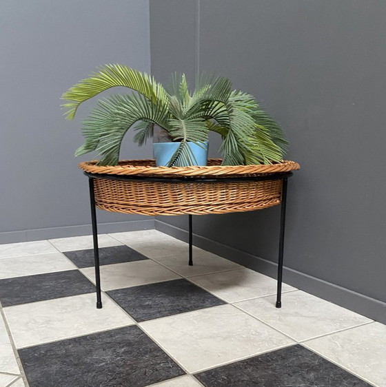 Image 1 of Wicker round magazine basket 1970s