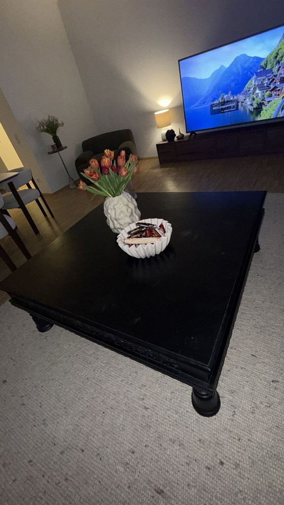 Image 1 of Tavolino da caffè artigianale in legno massello di sheesham - pezzo unico