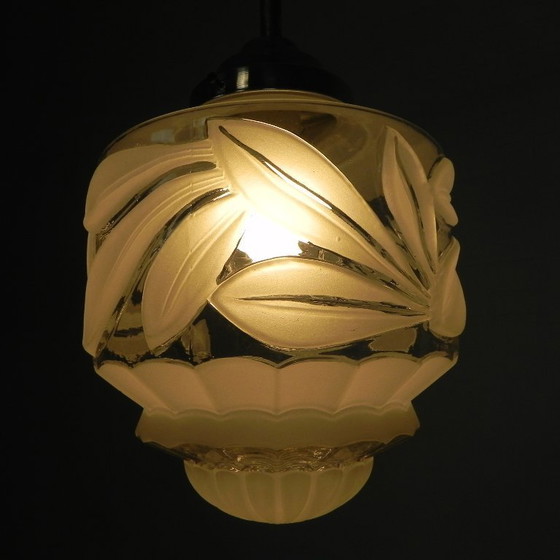 Image 1 of Lampada a sospensione Art Déco con paralume in vetro smerigliato, anni '30