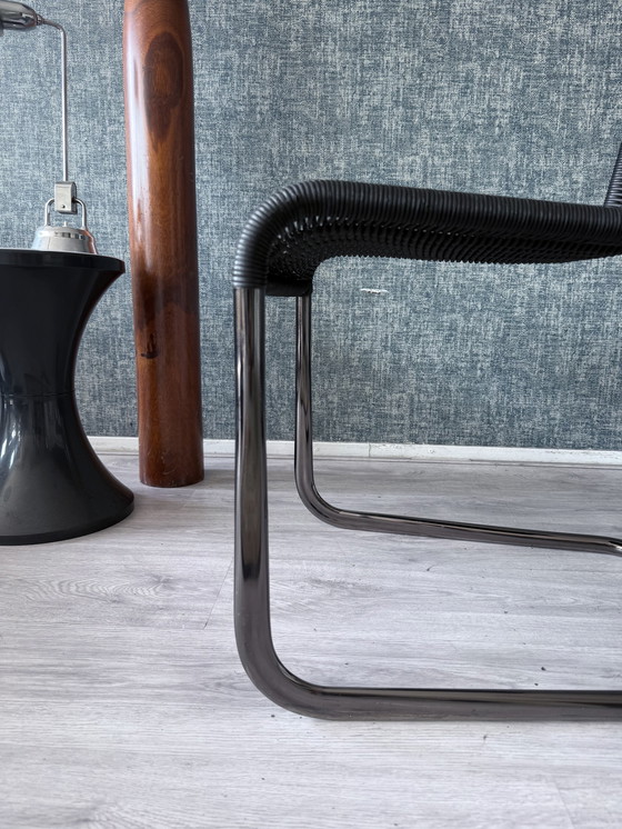 Image 1 of Set van 4 Tecta D20 sledestoelen - zwart wicker & parelchroom