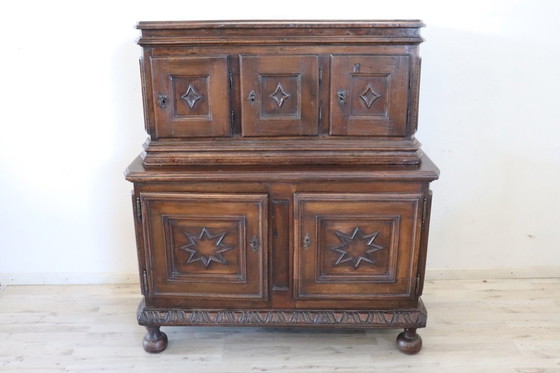 Image 1 of Antique Buffet in Solid Walnut, Italy 17th Century