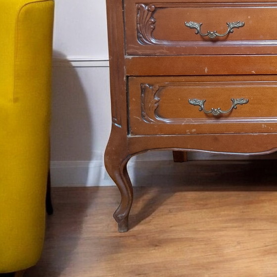 Image 1 of Cassettiera in noce in stile Luigi XVI