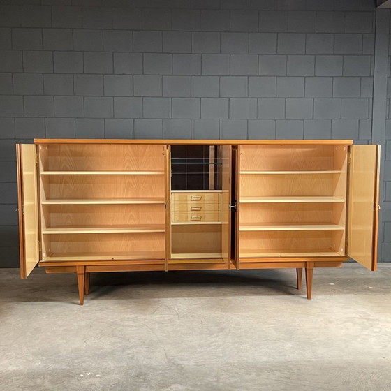 Image 1 of Credenza alta vintage XL – noce – anni '60