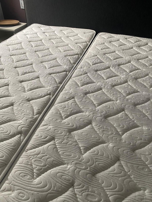 Lit Boxspring