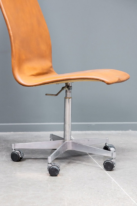 Image 1 of Oxford office chairs, 8x