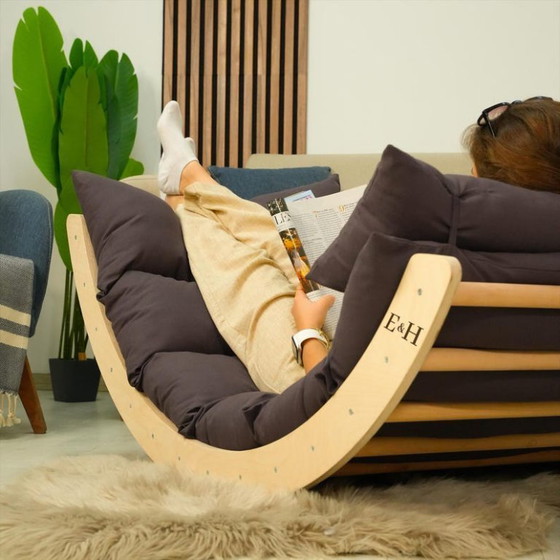 Image 1 of Chaise longue en bois : coussin de chaise longue d'extérieur à bascule pour la sieste au jardin, meubles de terrasse confortable