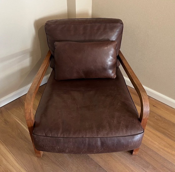 Image 1 of Linteloo Dario Fauteuil - notenhout en bruin leer. 