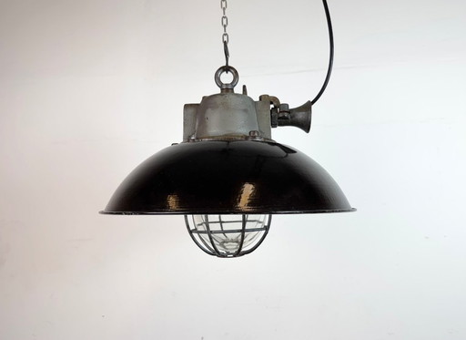 Industriële kooilamp van zwart emaille en gietijzer, jaren 60