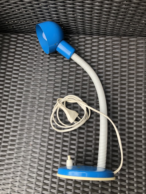 Lampada da tavolo vintage postmoderna in metallo blauwe - '80.