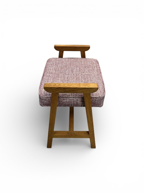 Image 1 of Taburete de roble de Guillerme & Chambron para su hogar.